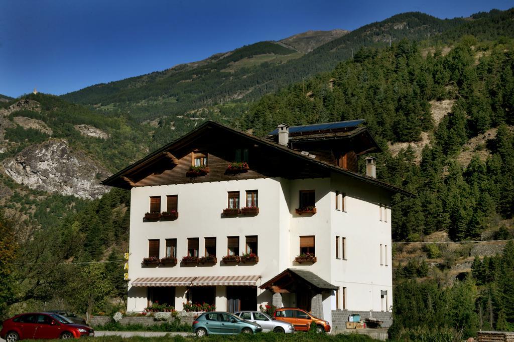 Hotel Edelweiss Villeneuve Exterior photo