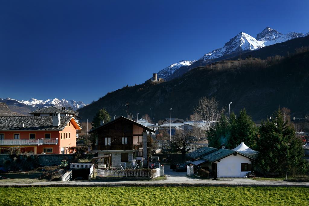 Hotel Edelweiss Villeneuve Exterior photo